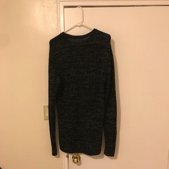 Sweatshirt - Picture 5 of 6